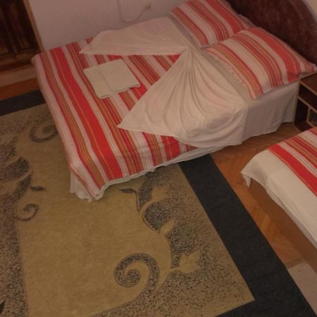 Apartments & Hostel Zdrava Hrana Mostar Ngoại thất bức ảnh