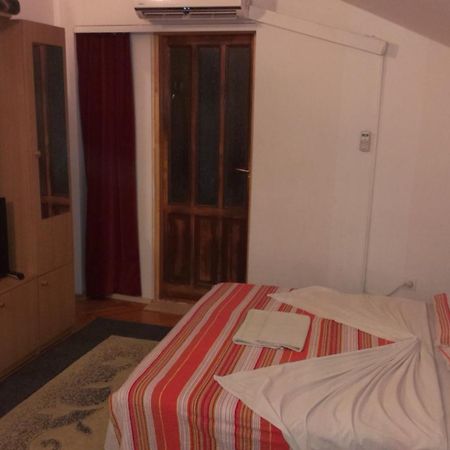 Apartments & Hostel Zdrava Hrana Mostar Ngoại thất bức ảnh