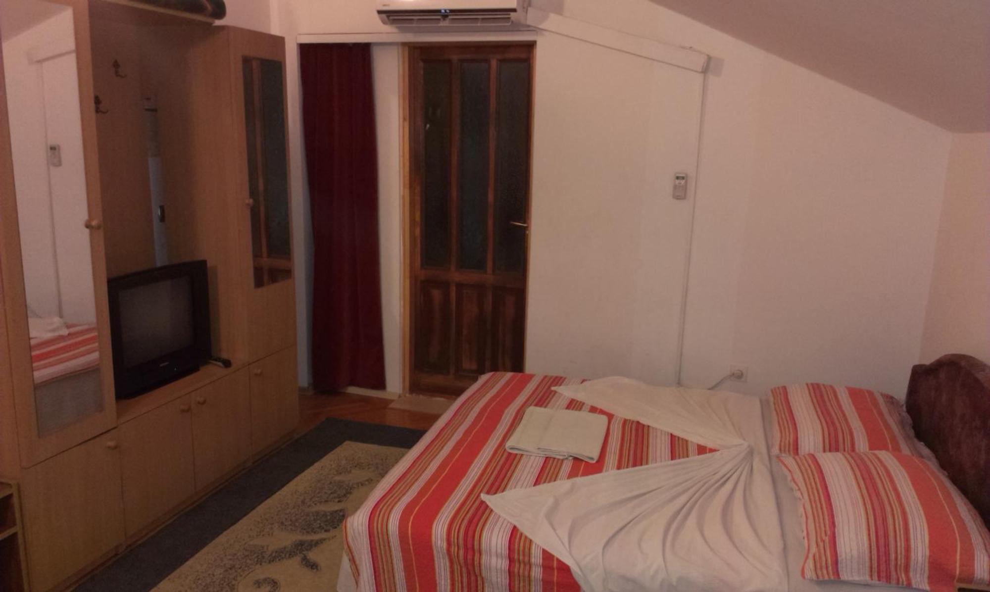 Apartments & Hostel Zdrava Hrana Mostar Ngoại thất bức ảnh