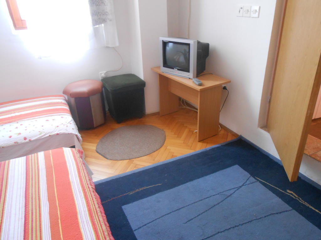 Apartments & Hostel Zdrava Hrana Mostar Phòng bức ảnh