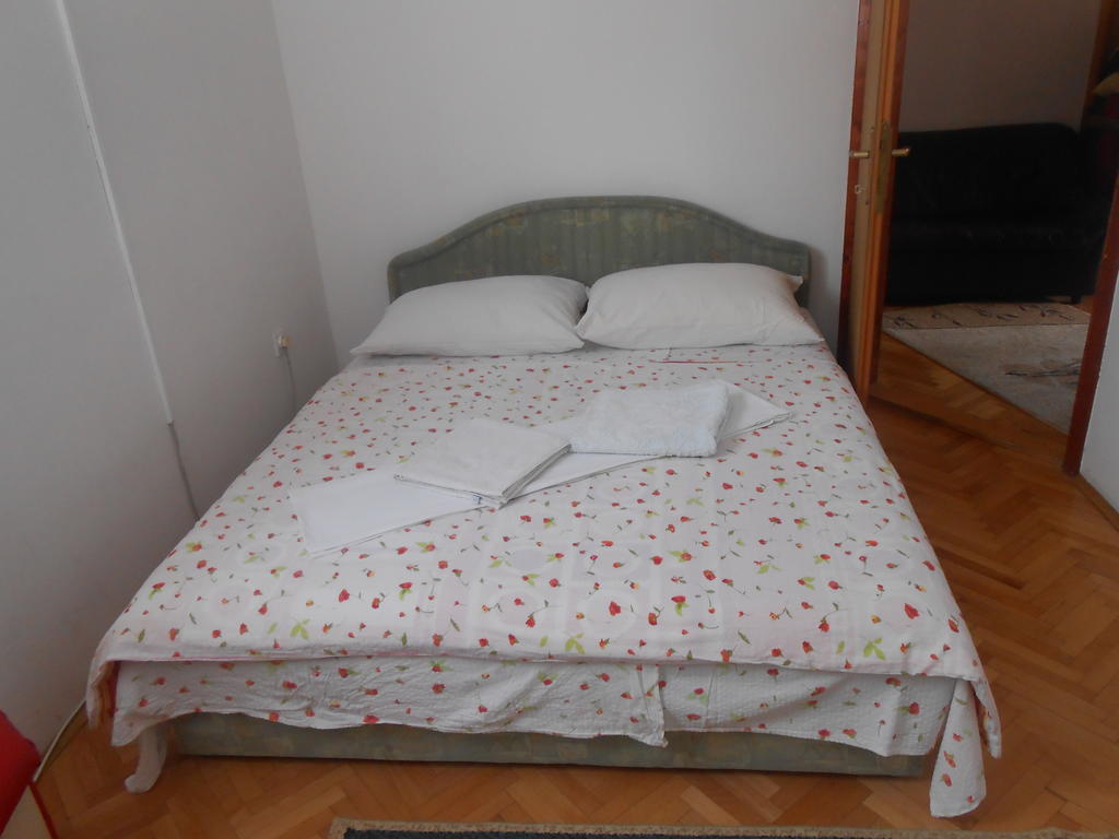 Apartments & Hostel Zdrava Hrana Mostar Phòng bức ảnh