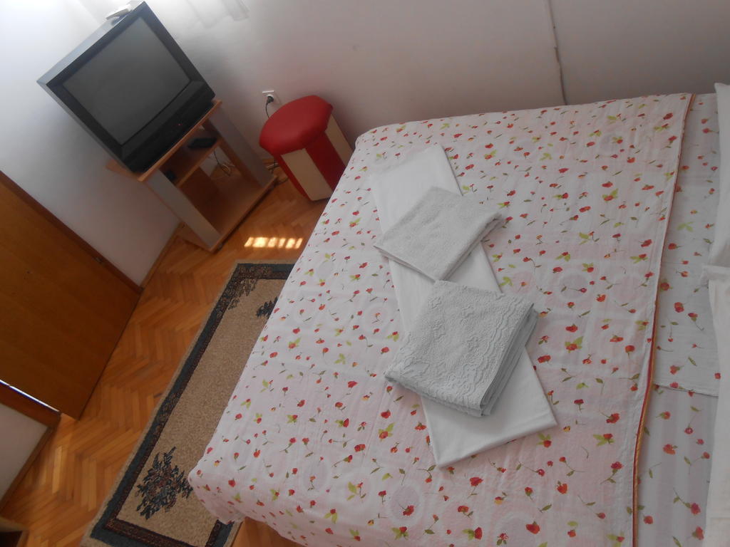Apartments & Hostel Zdrava Hrana Mostar Ngoại thất bức ảnh