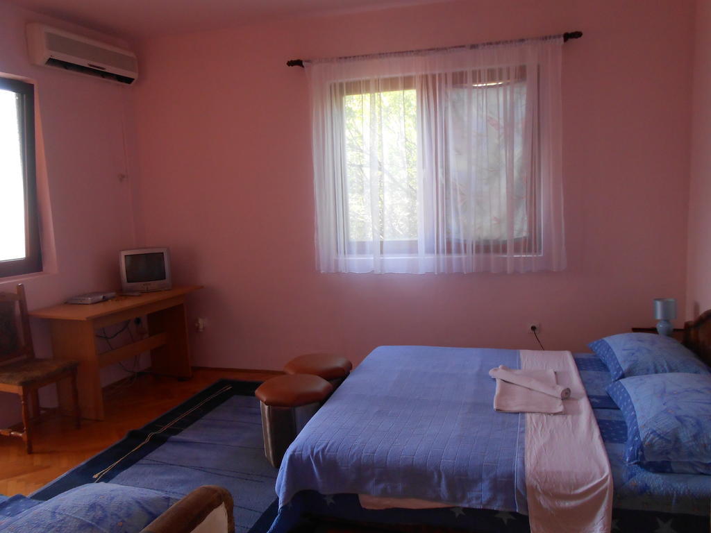 Apartments & Hostel Zdrava Hrana Mostar Phòng bức ảnh