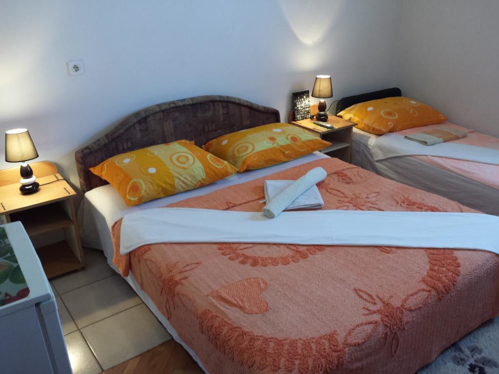 Apartments & Hostel Zdrava Hrana Mostar Phòng bức ảnh