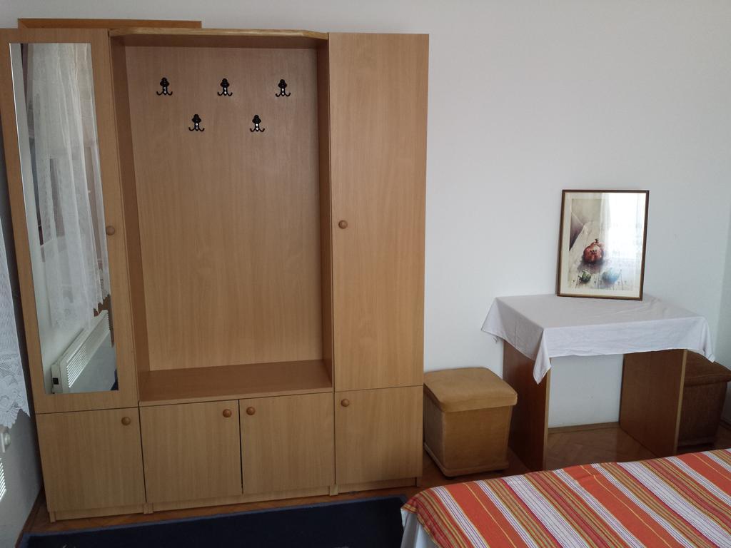 Apartments & Hostel Zdrava Hrana Mostar Phòng bức ảnh