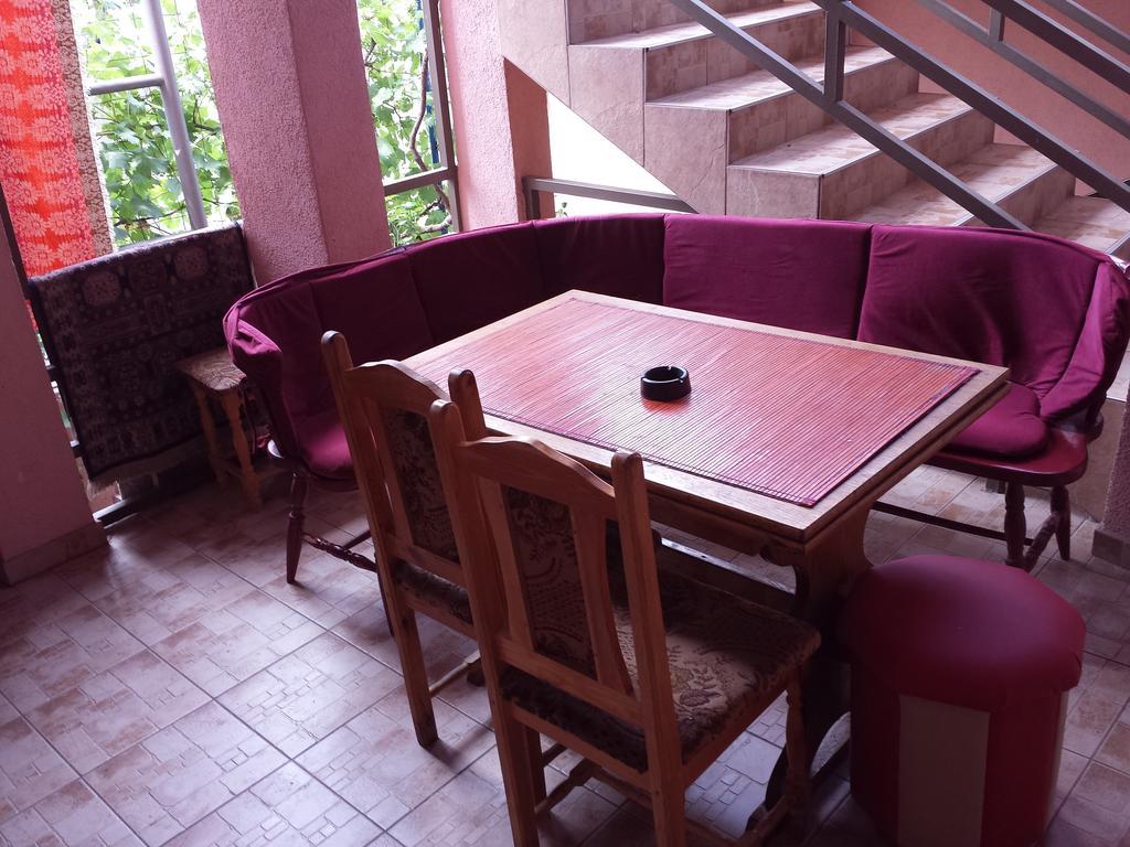 Apartments & Hostel Zdrava Hrana Mostar Ngoại thất bức ảnh